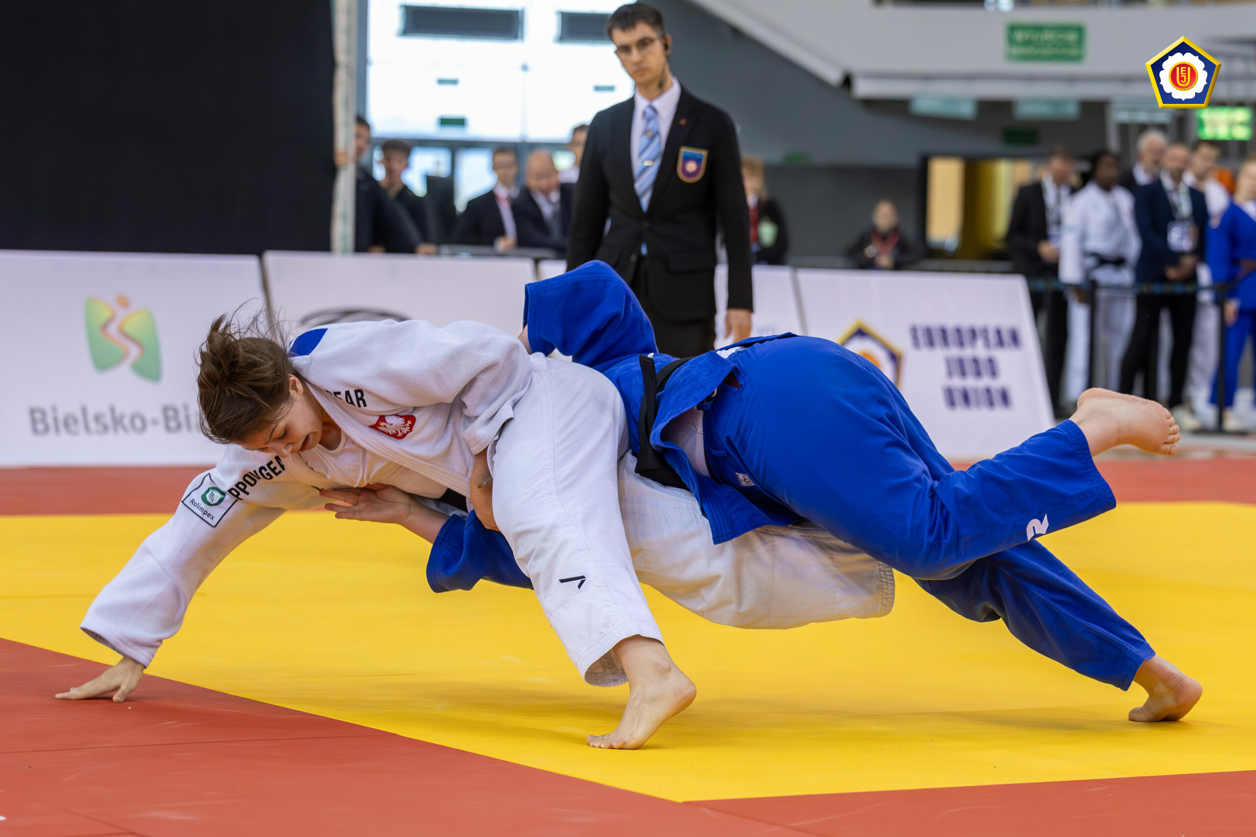 El navarro ASIER MARCO, arbitra en la  European Cup Cadete de Polonia. 17-05-25
